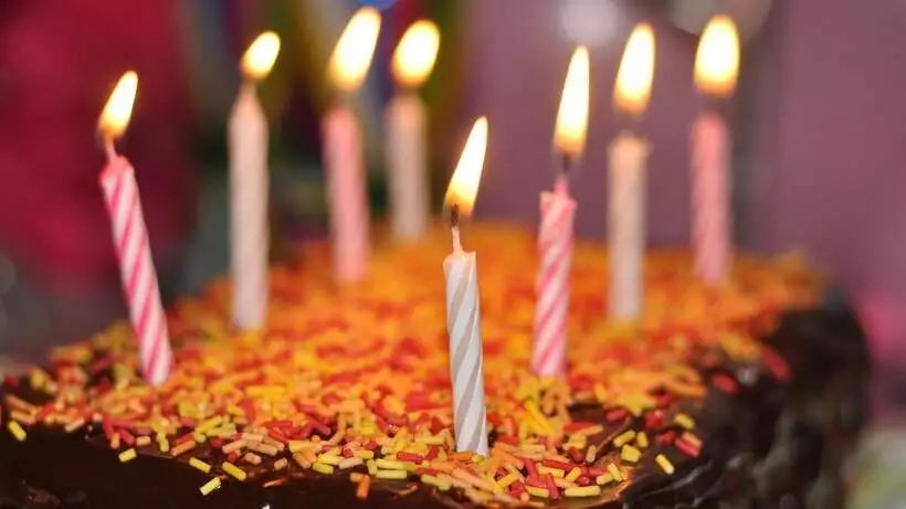 buying-costco-birthday-cakes